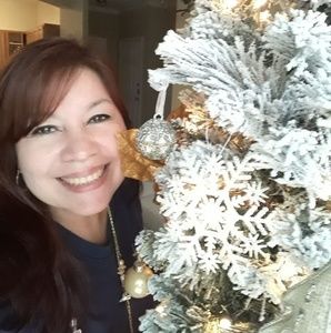 Meet your Posher, Linda